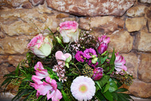 Lade das Bild in den Galerie-Viewer, Blumenstrauß Träumerei