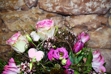 Lade das Bild in den Galerie-Viewer, Blumenstrauß Träumerei