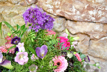 Lade das Bild in den Galerie-Viewer, Blumenstrauß wunderbar