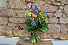 Lade das Bild in den Galerie-Viewer, Blumenstrauß Sommergefühl