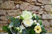 Lade das Bild in den Galerie-Viewer, Blumenstrauß Edelweiß