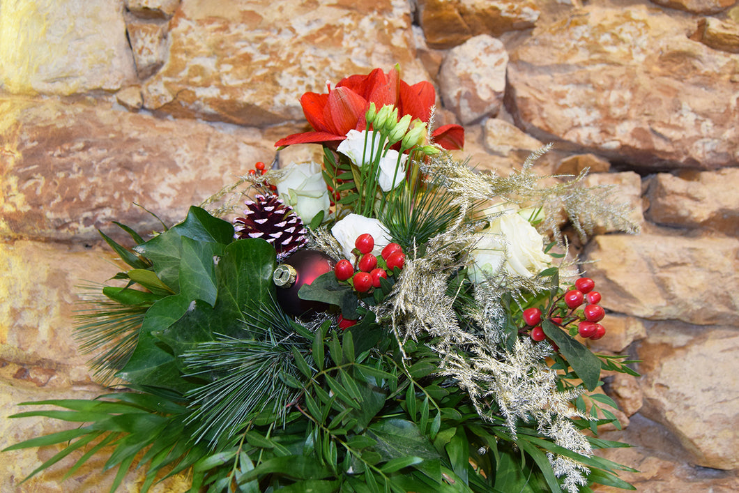 Blumenstrauß Weihnachtszauber in Rot