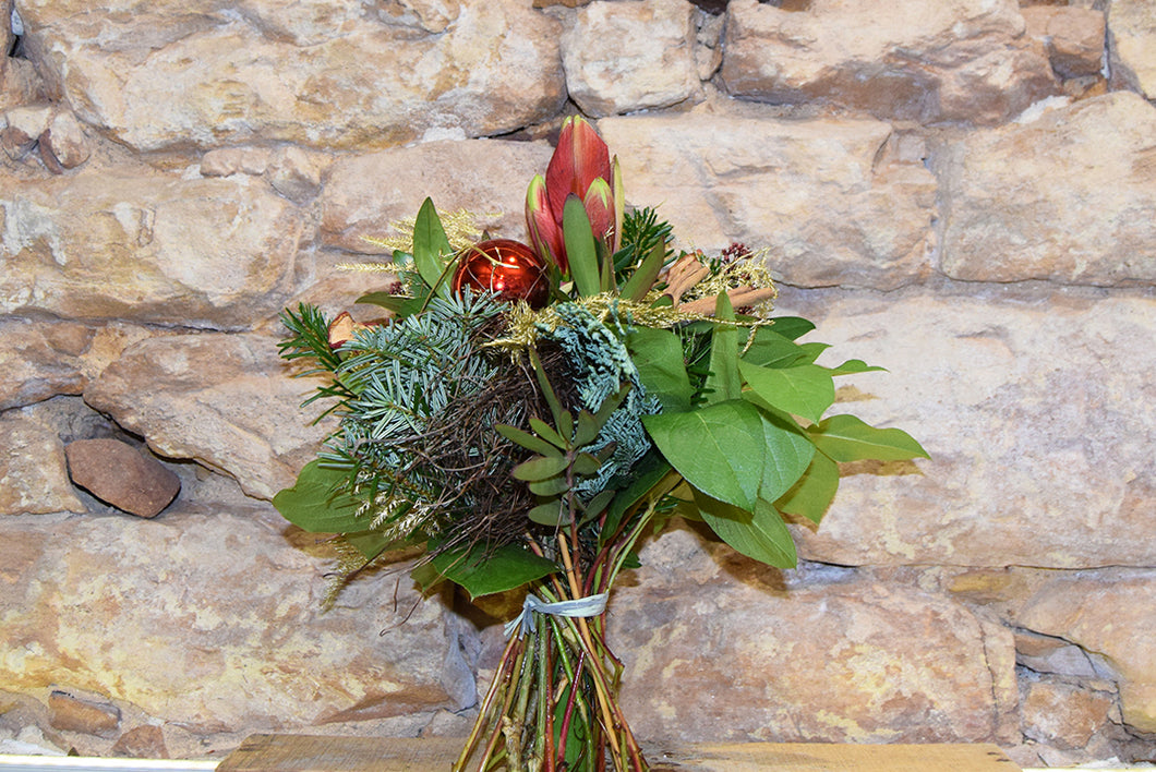 Blumenstrauß Amaryllis im gold-natur Mantel
